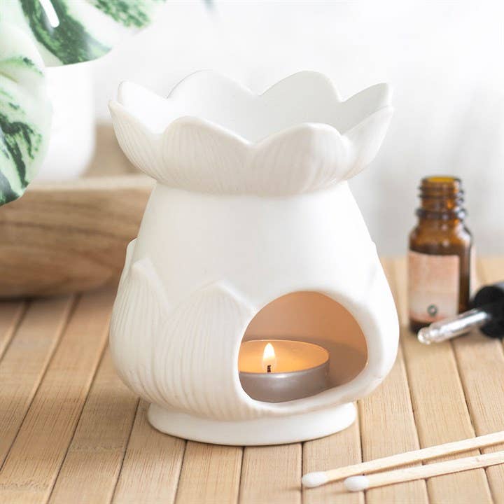 Lotus Duftlampe aus Keramik – Weißer Ölbrenner & Wachswärmer