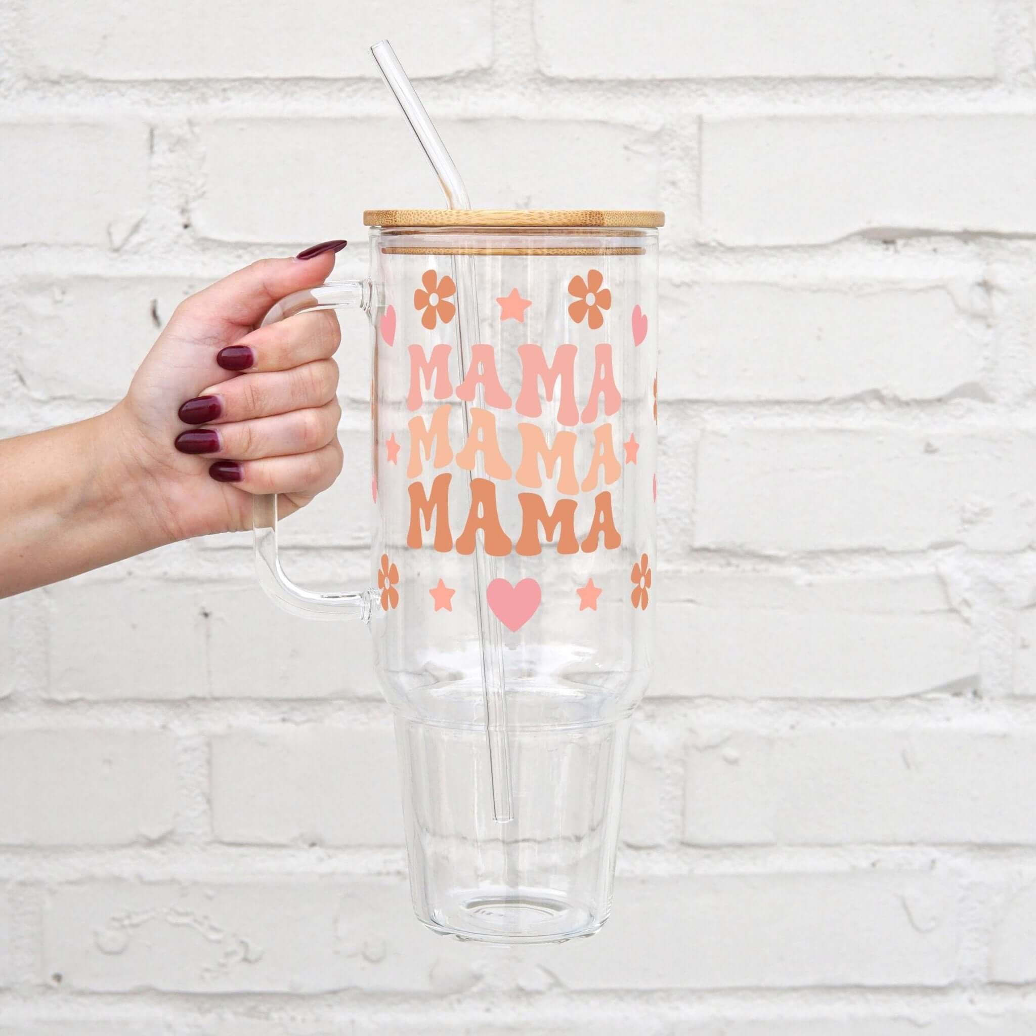 "Mama" Big Cup – Glasbecher mit Griff, Bambusdeckel & Glasstrohhalm