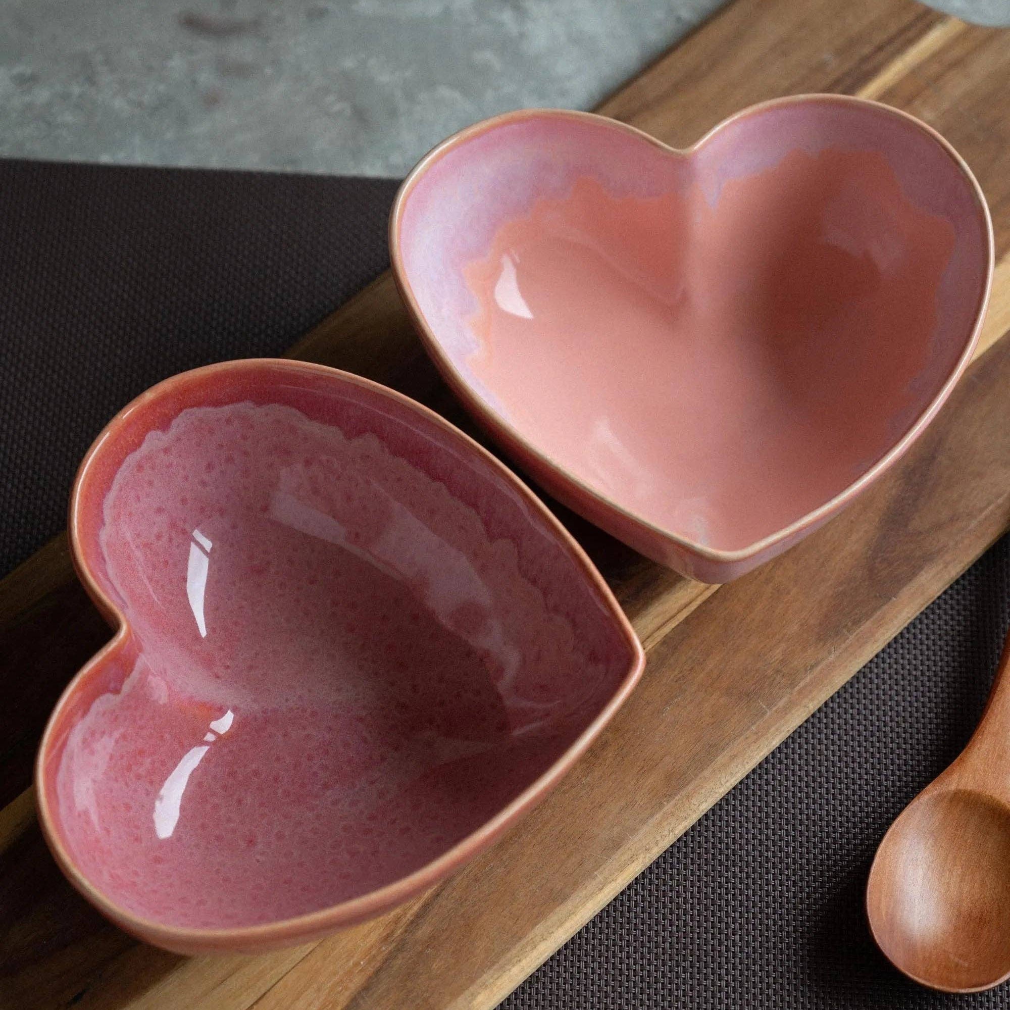 Heart Bowl Marshmallow – Herzförmige Salatschüssel aus Keramik