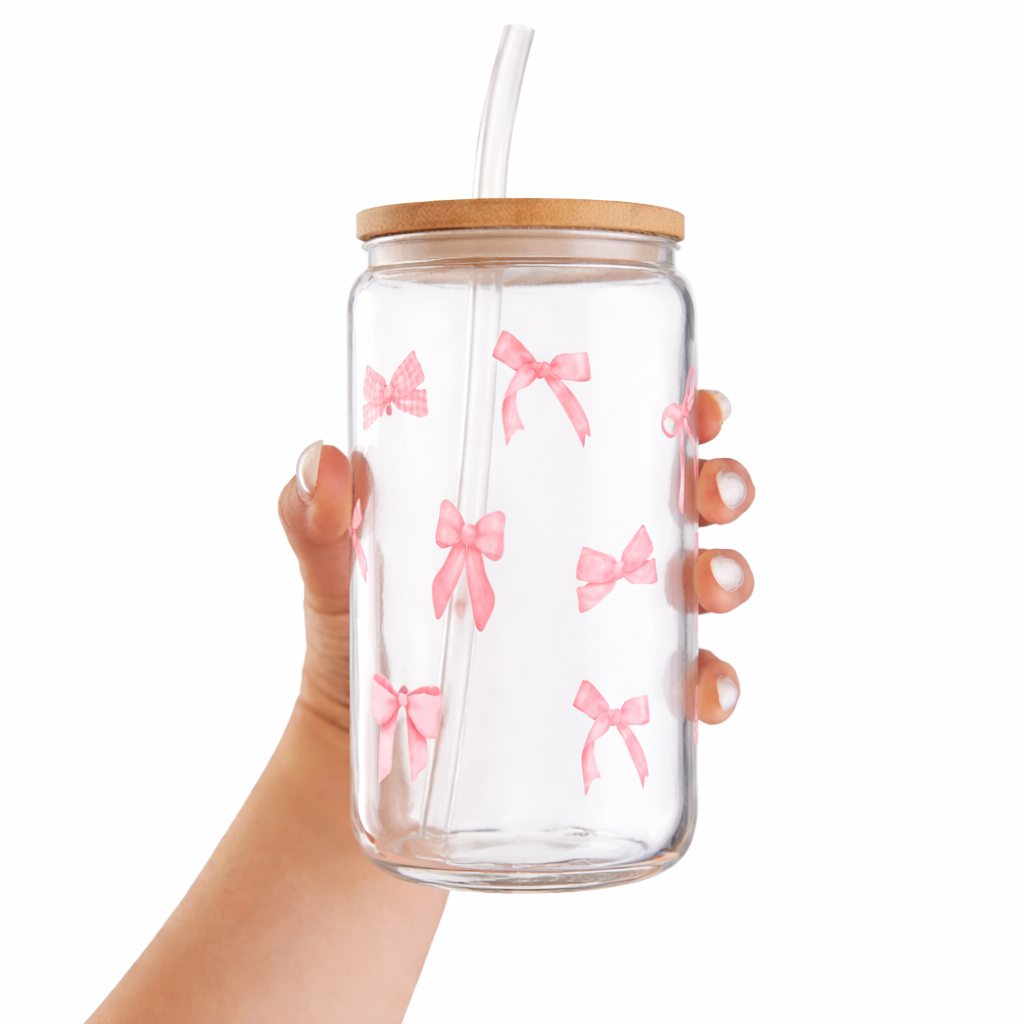 "Blush Bow Classic Cup" – Glasbecher mit Bambusdeckel & Glasstrohhalm