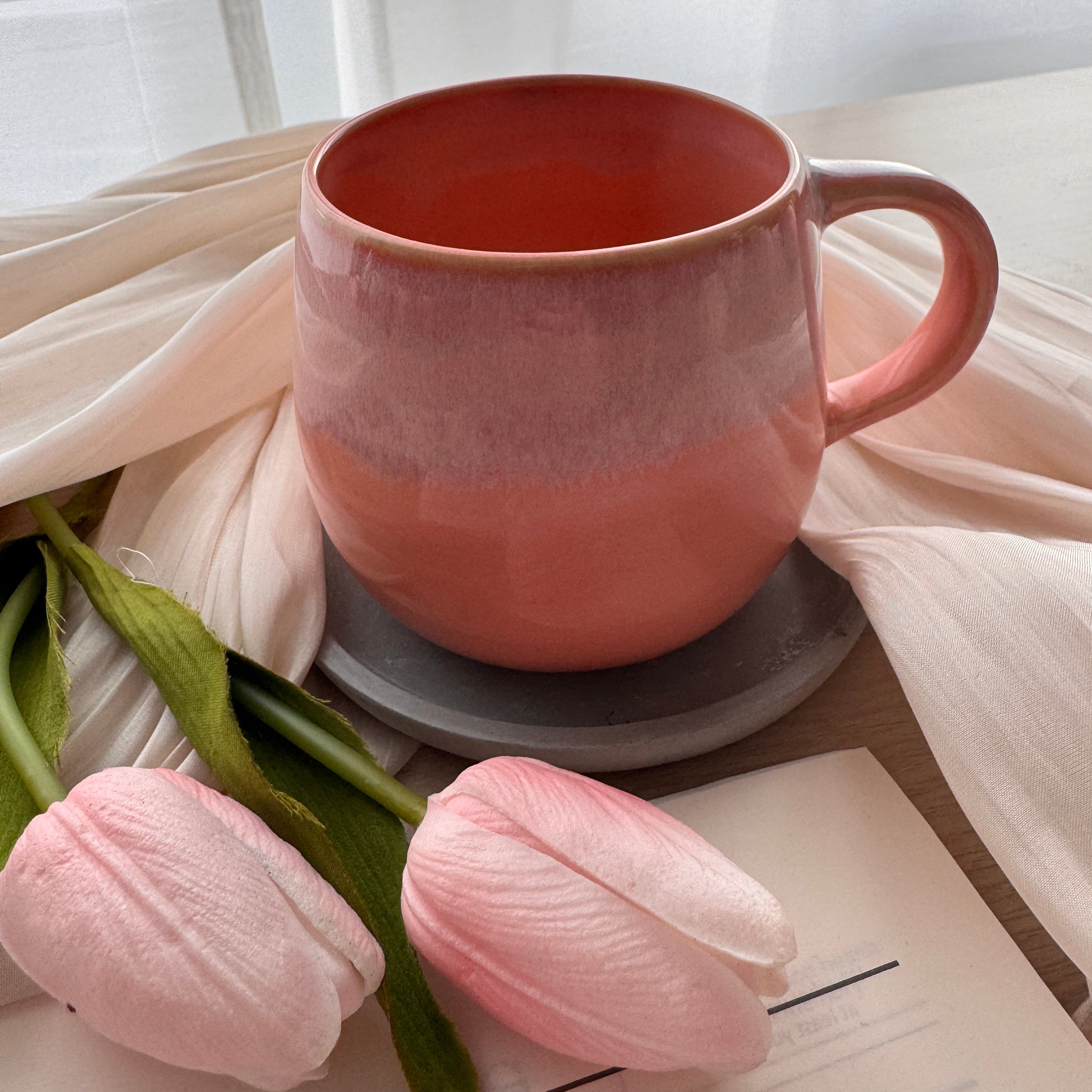 Keramiktasse Ice Cream – Handgefertigte Steingut Tasse in Rosa & Pfirsich 290 ml