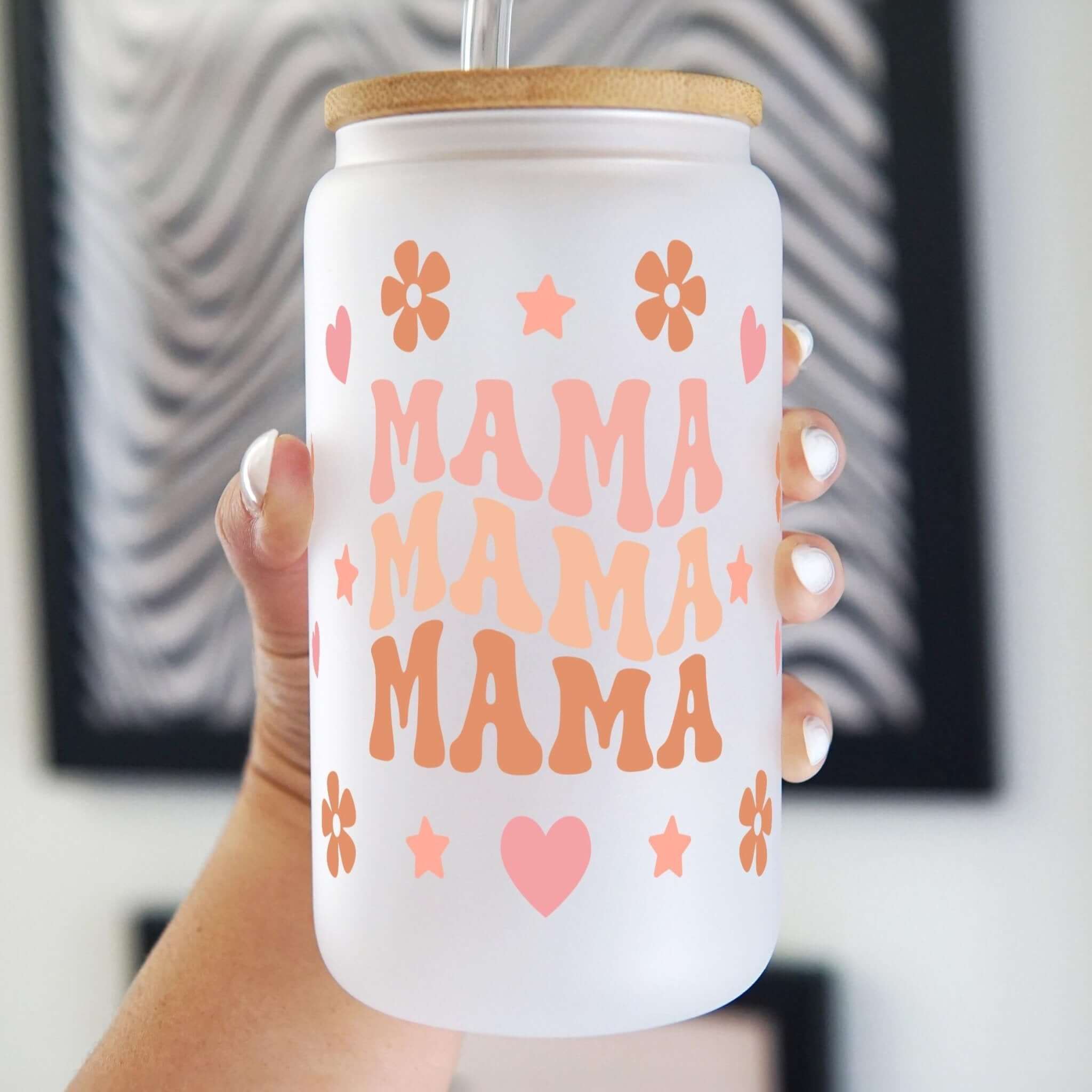 "Mama Signature Cup" – Glasbecher mit Bambusdeckel & Glasstrohhalm